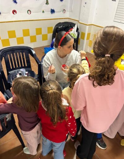 Campamento de Navidad en Ardales con pintacaras y animación infantil 3